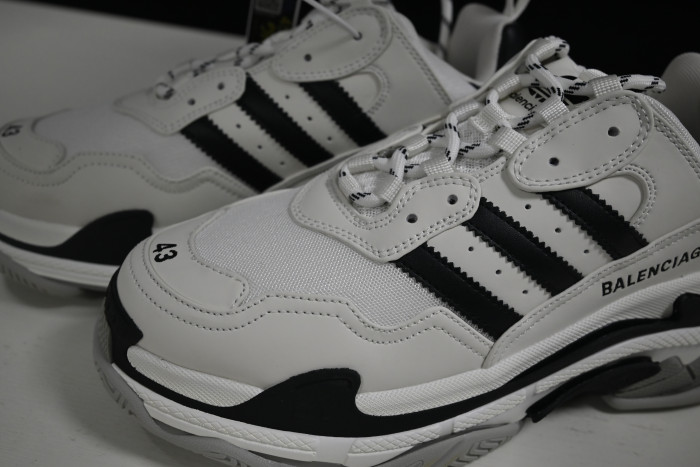 triples trainer sneakers 2000046