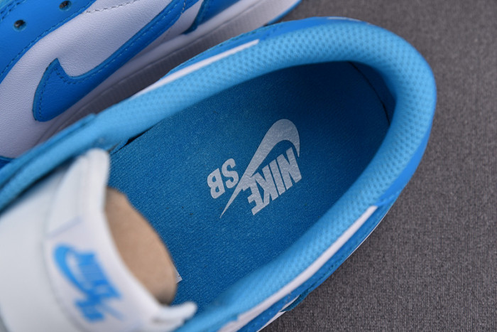 nike air jordan 1 low sb unc cj7891-401