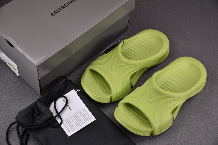 balenciag* sandal 12