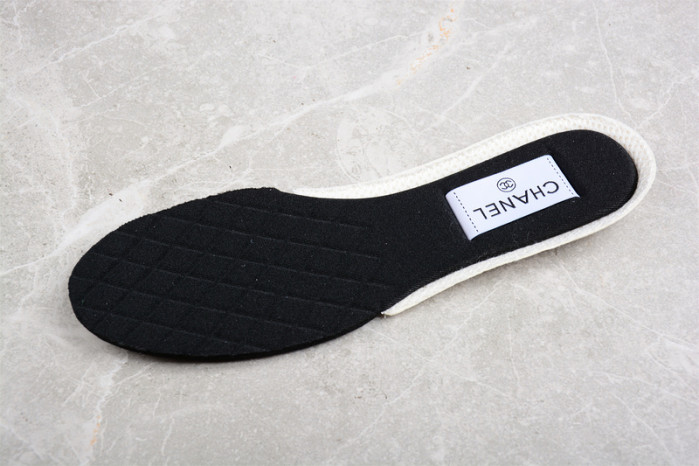 chane* snekaers c0000010