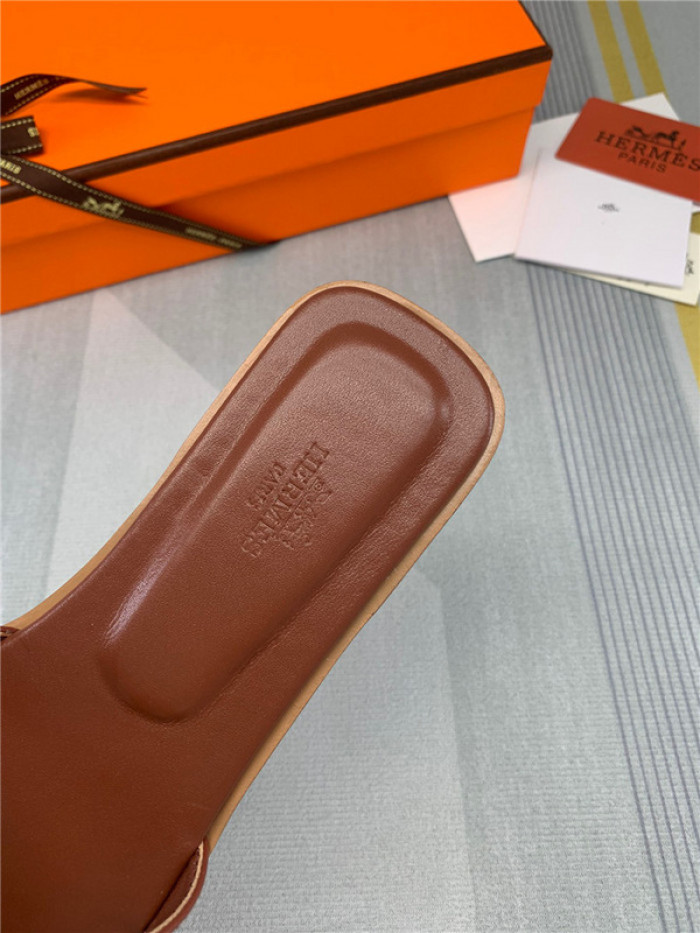 herme* sandal20