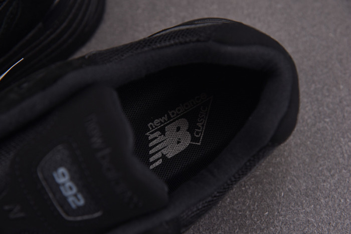 new balance 992 triple black m992ea