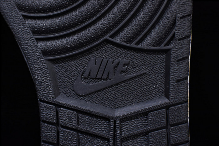 air jordan 1 sports illustrated a star is born 555088-015