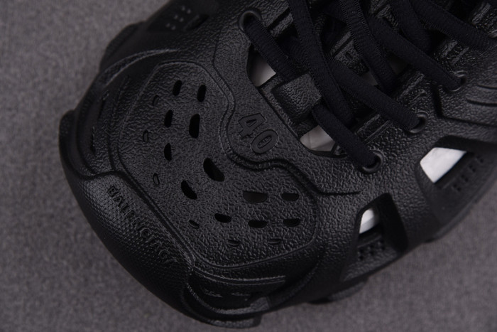 balenciag* hd lace-up sneaker w3ces1000