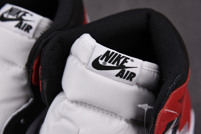 air jordan 1 high og “black toe” white/ black-varsity red 555088-125