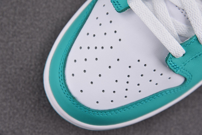 nike dunk low “clear jade” dv0833-101