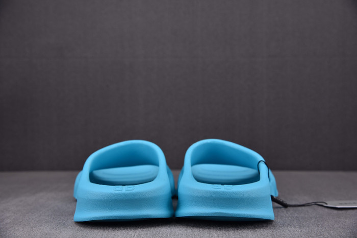 balenciag* sandal 15