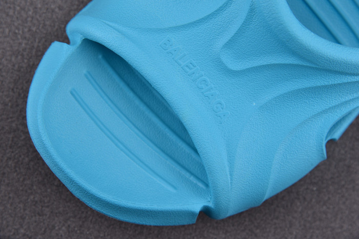 balenciag* sandal 15