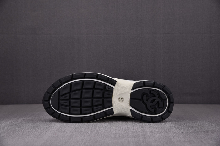 chane* snekaers c0000017